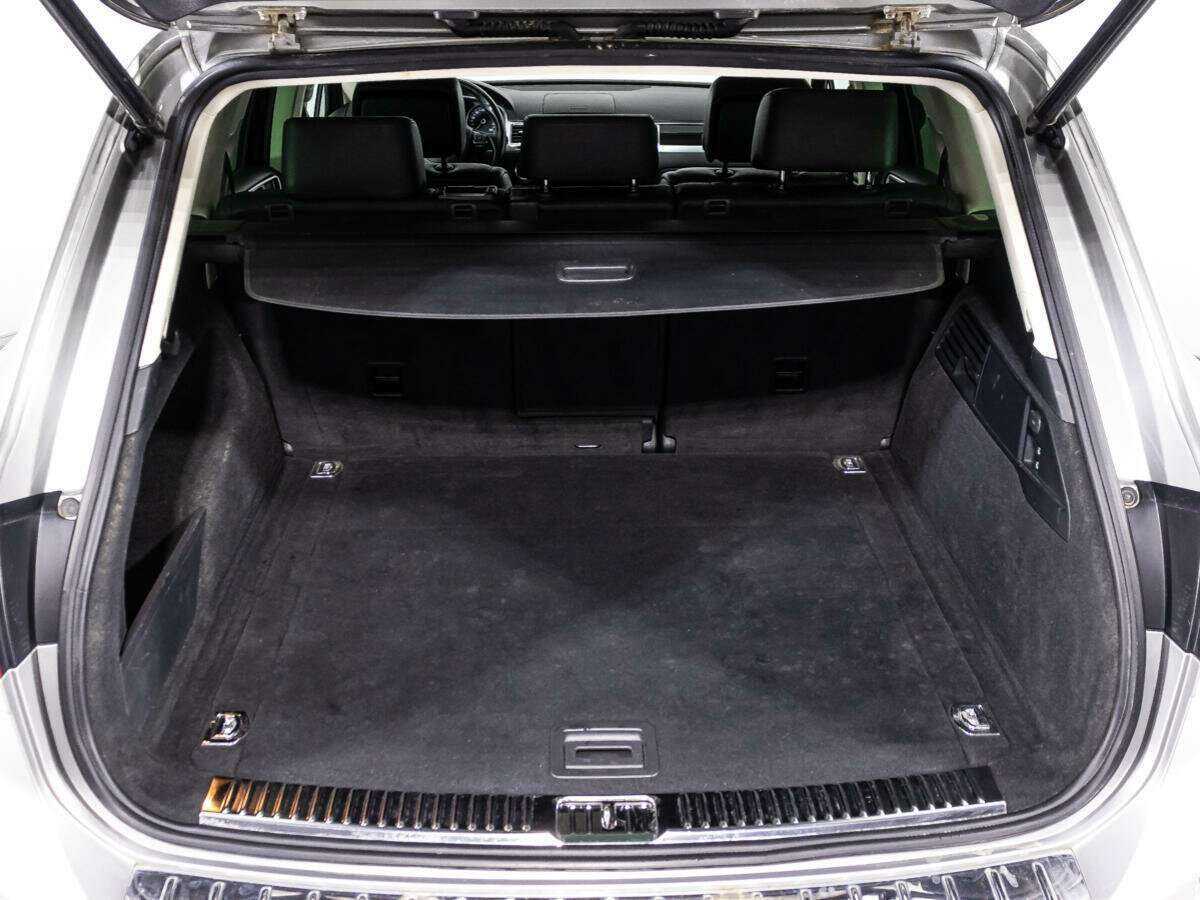 Volkswagen Touareg б/у, 2015, Автоматическая. Фото: #12