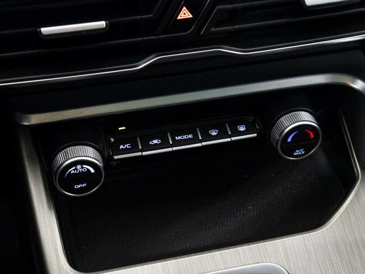 Geely Coolray б/у, 2023, Роботизированная. Фото: #17