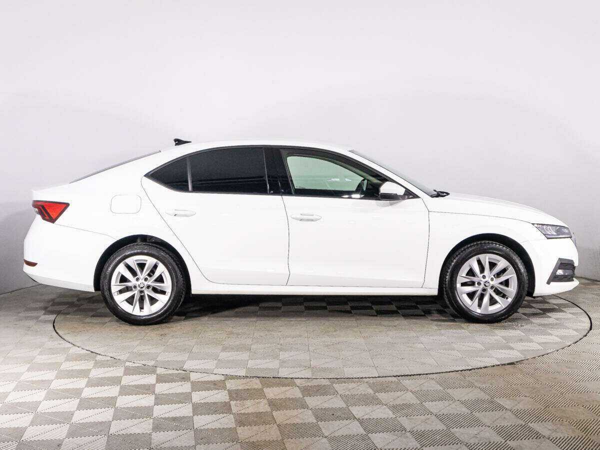 Skoda Octavia б/у, 2021, Автоматическая. Фото: #3