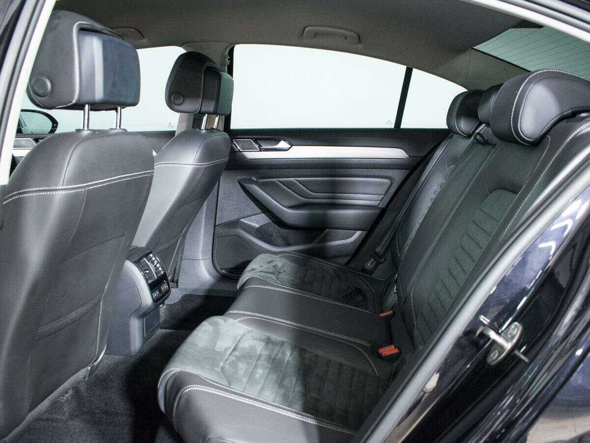 Volkswagen Passat б/у, 2021, Роботизированная. Фото: #9