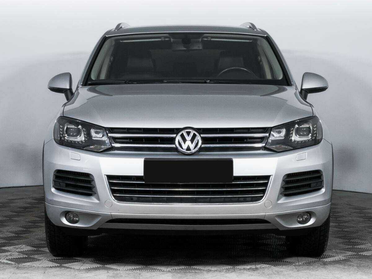Volkswagen Touareg б/у, 2012, Автоматическая. Фото: #1