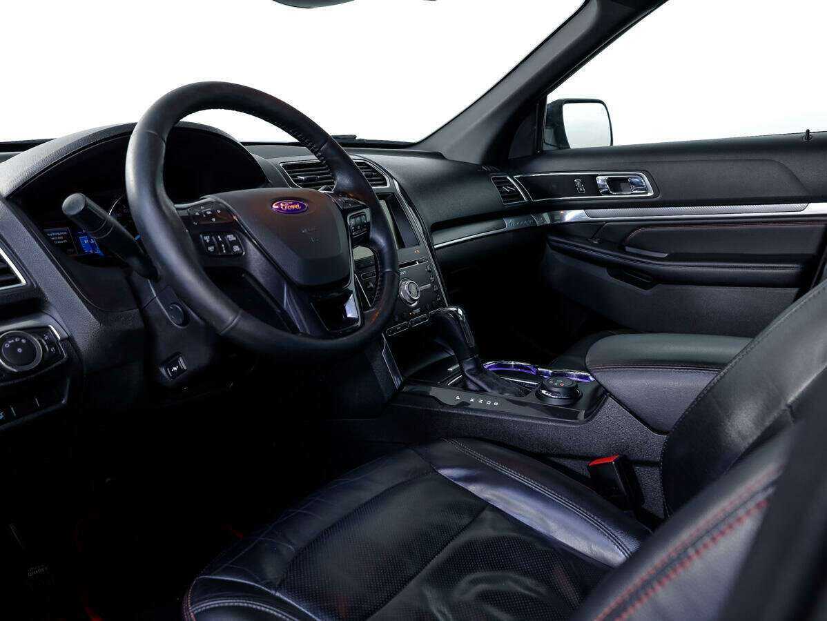 Ford Explorer б/у, 2015, Автоматическая. Фото: #10