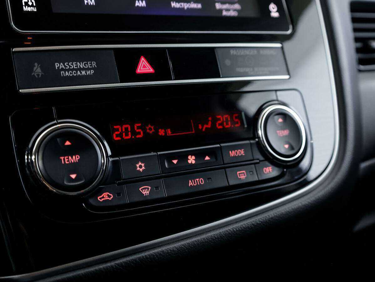 Mitsubishi Outlander б/у, 2018, Вариатор. Фото: #18