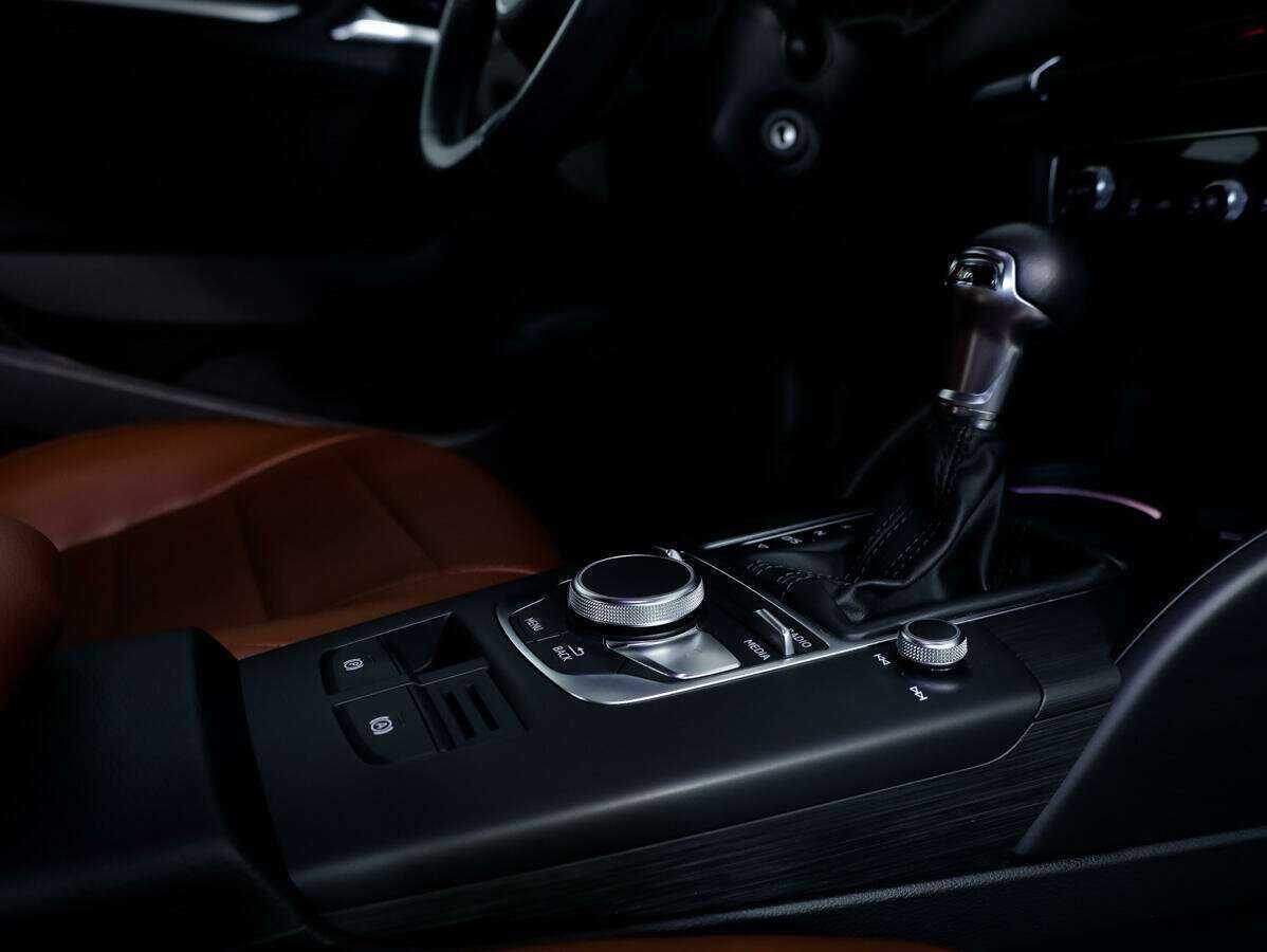 Audi A3 б/у, 2018, Роботизированная. Фото: #9