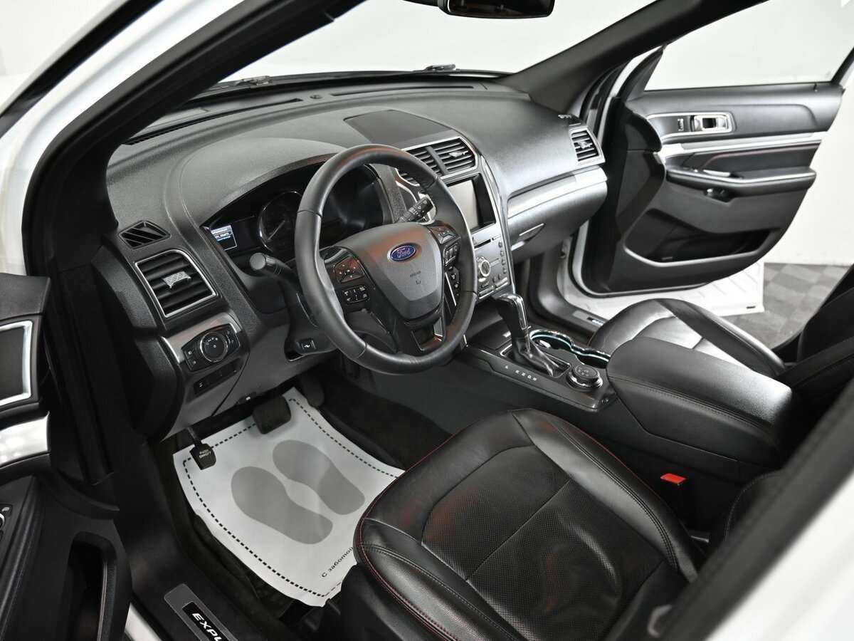 Ford Explorer б/у, 2015, Автоматическая. Фото: #5