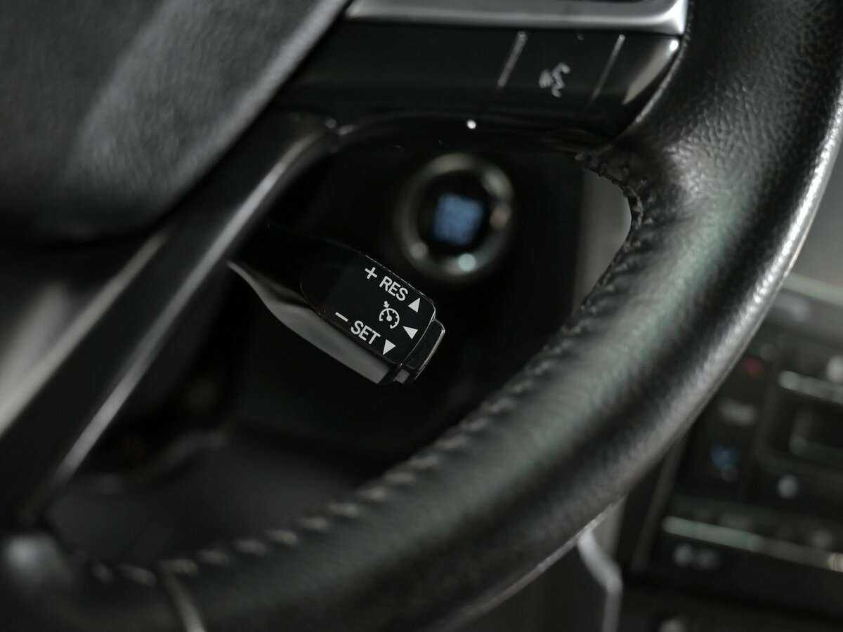 Toyota Camry б/у, 2017, Автоматическая. Фото: #12