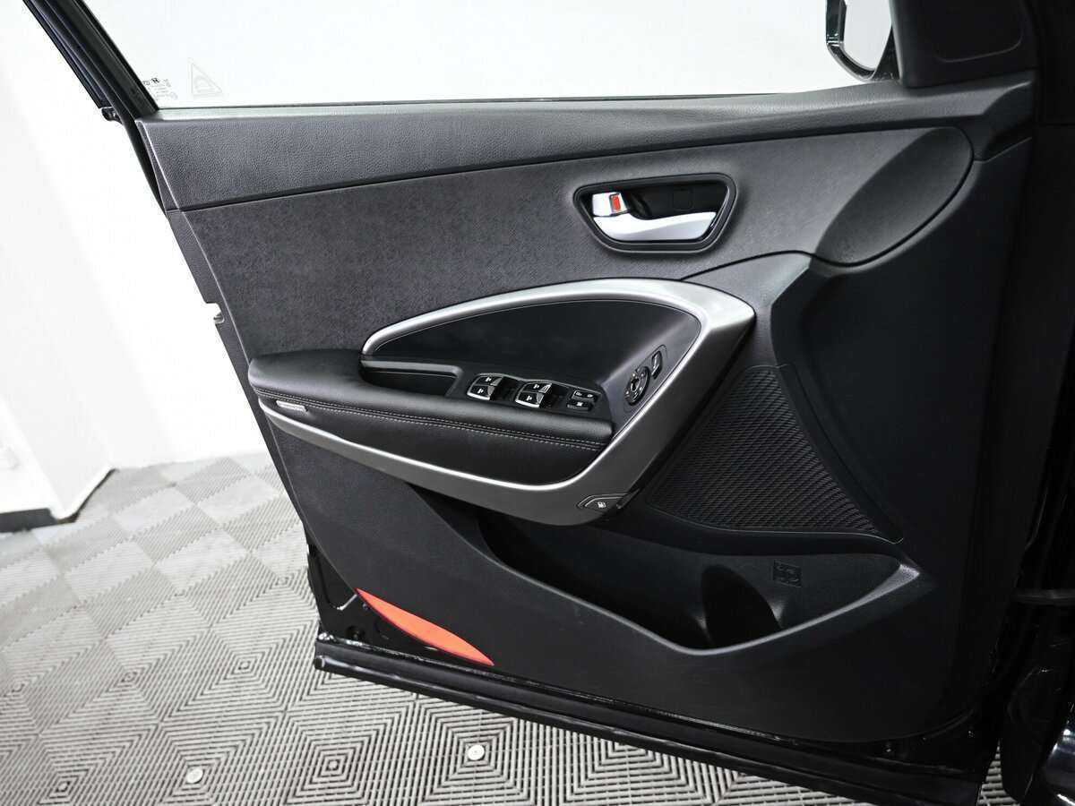 Hyundai Santa Fe б/у, 2016, Автоматическая. Фото: #9