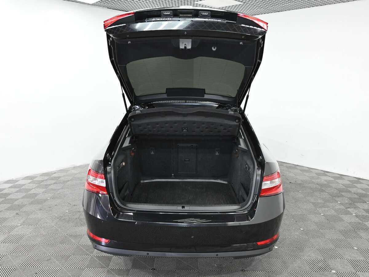 Skoda Superb б/у, 2016, Роботизированная. Фото: #10