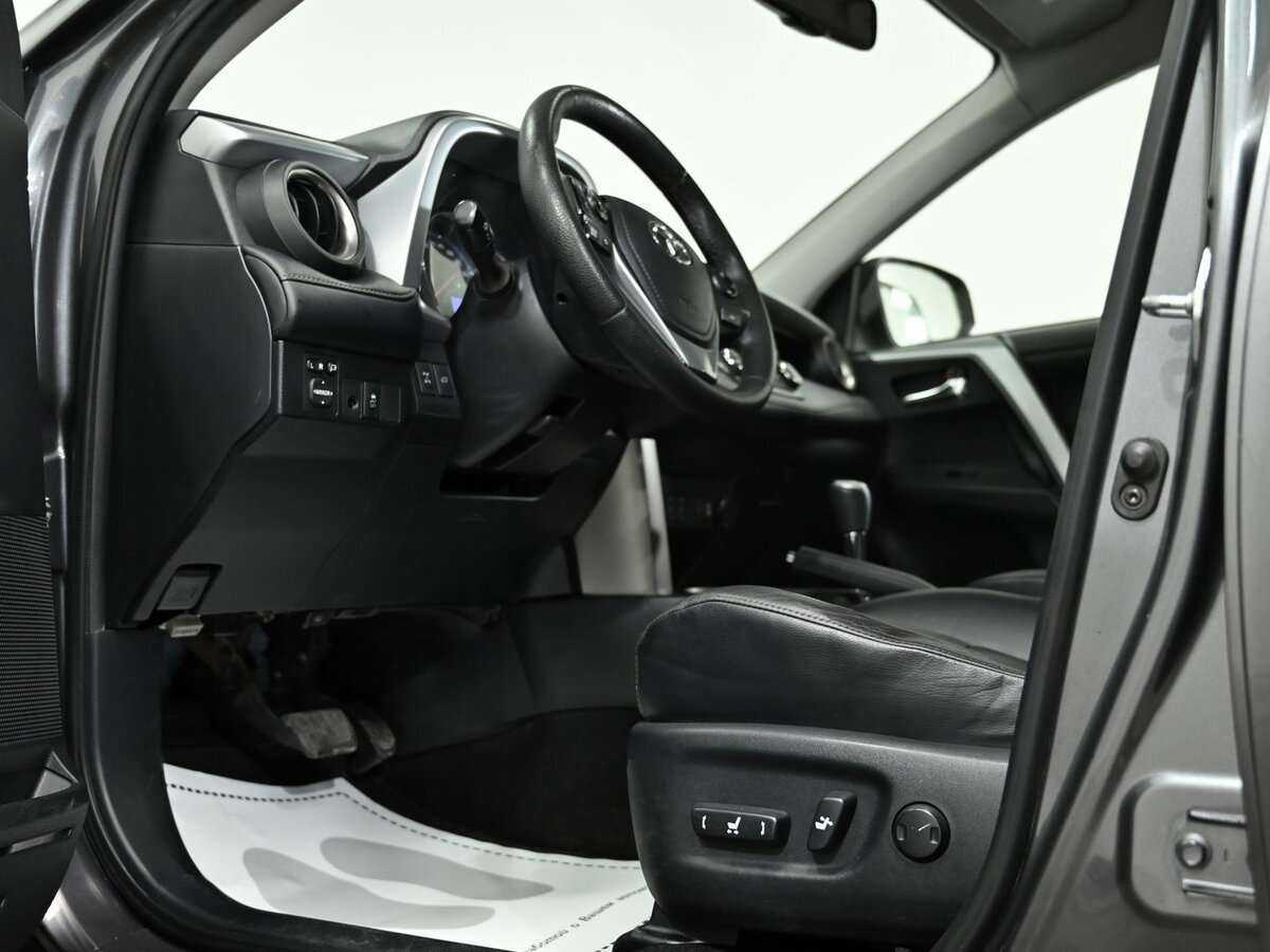 Toyota RAV4 б/у, 2013, Автоматическая. Фото: #7