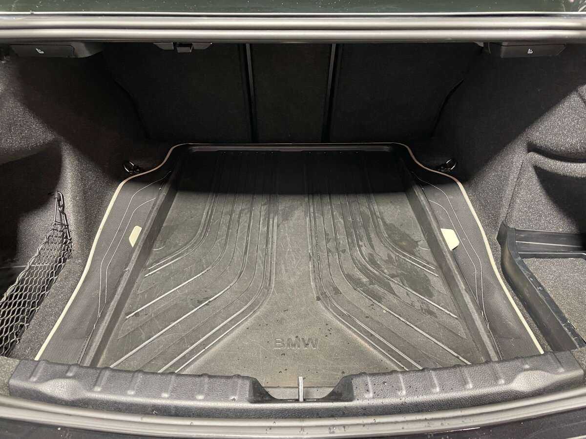 BMW 3 серии б/у, 2016, Автоматическая. Фото: #9