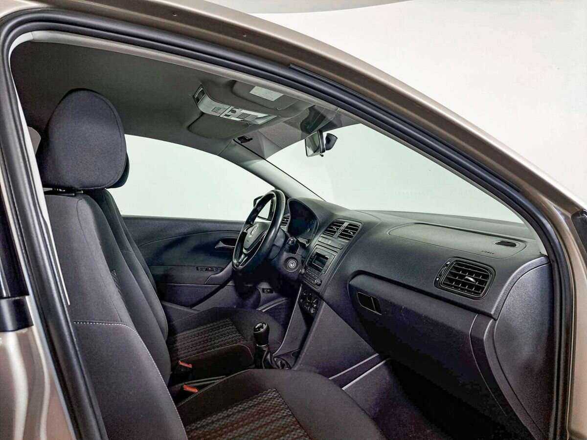 Фольксваген Поло б/у, 2018, Механическая. Фото: #7