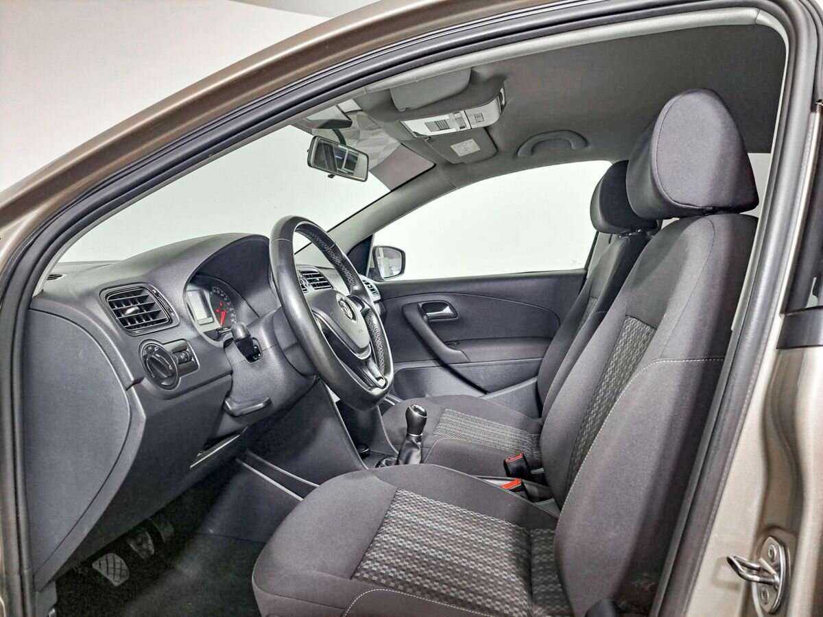 Фольксваген Поло б/у, 2018, Механическая. Фото: #12