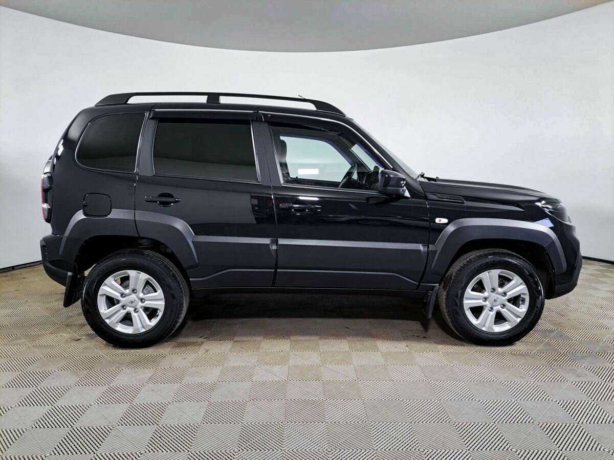 Lada (ВАЗ) Niva б/у, 2023, Механическая. Фото: #3