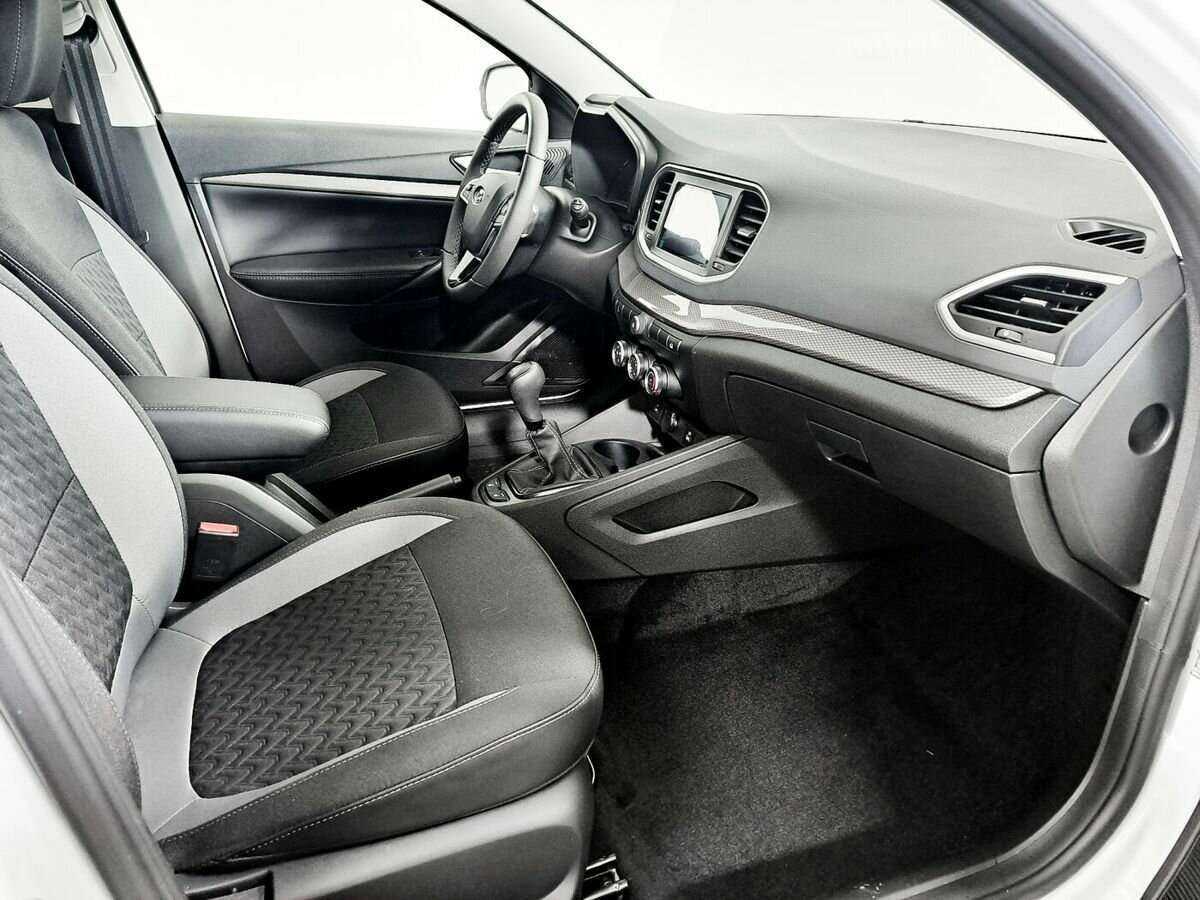 Lada (ВАЗ) Vesta б/у, 2023, Механическая. Фото: #6