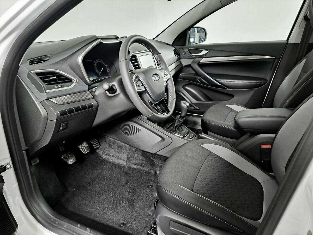 Lada (ВАЗ) Vesta б/у, 2023, Механическая. Фото: #11