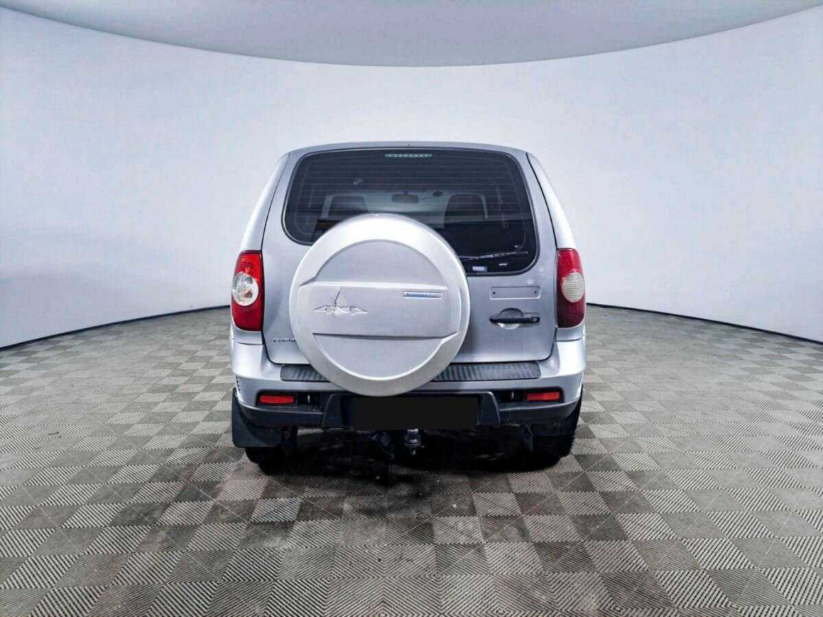 Chevrolet Niva б/у, 2016, Механическая. Фото: #5