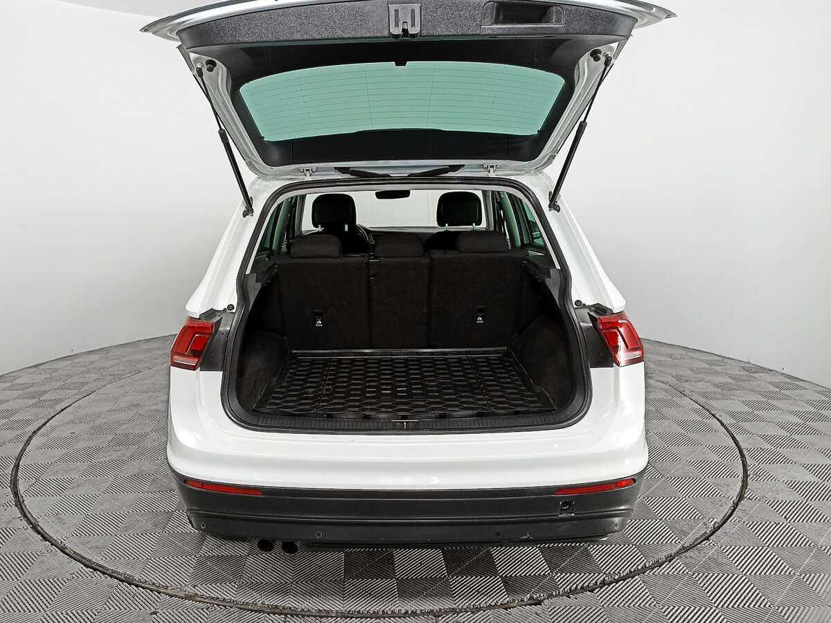 Volkswagen Tiguan б/у, 2017, Роботизированная. Фото: #9