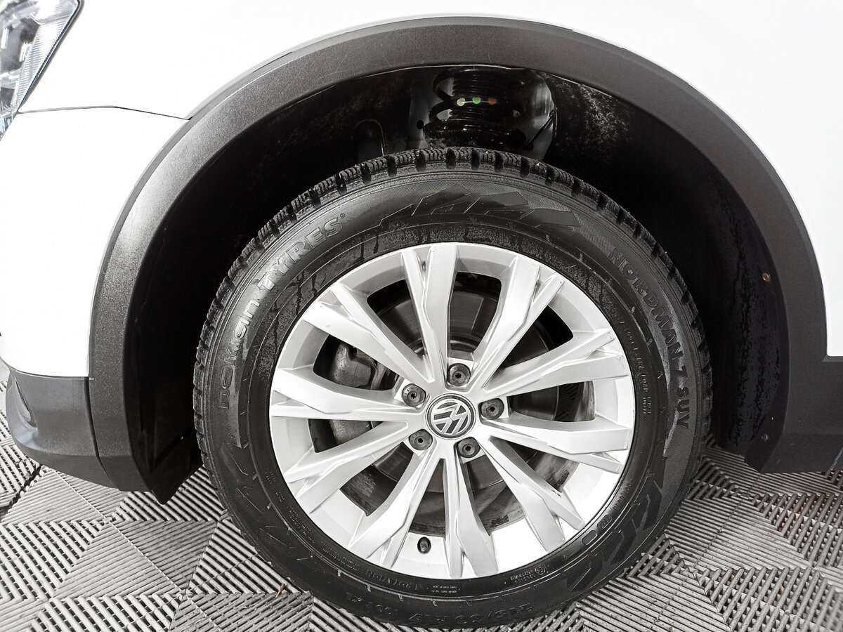 Volkswagen Tiguan б/у, 2017, Роботизированная. Фото: #17