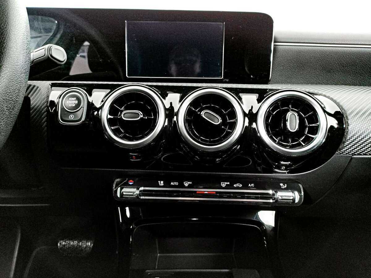 Mercedes-Benz A-Класс б/у, 2018, Роботизированная. Фото: #12