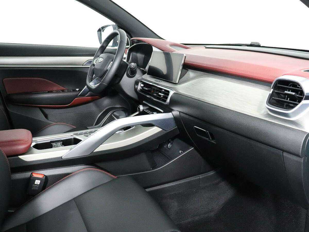 Geely Coolray б/у, 2023, Роботизированная. Фото: #6