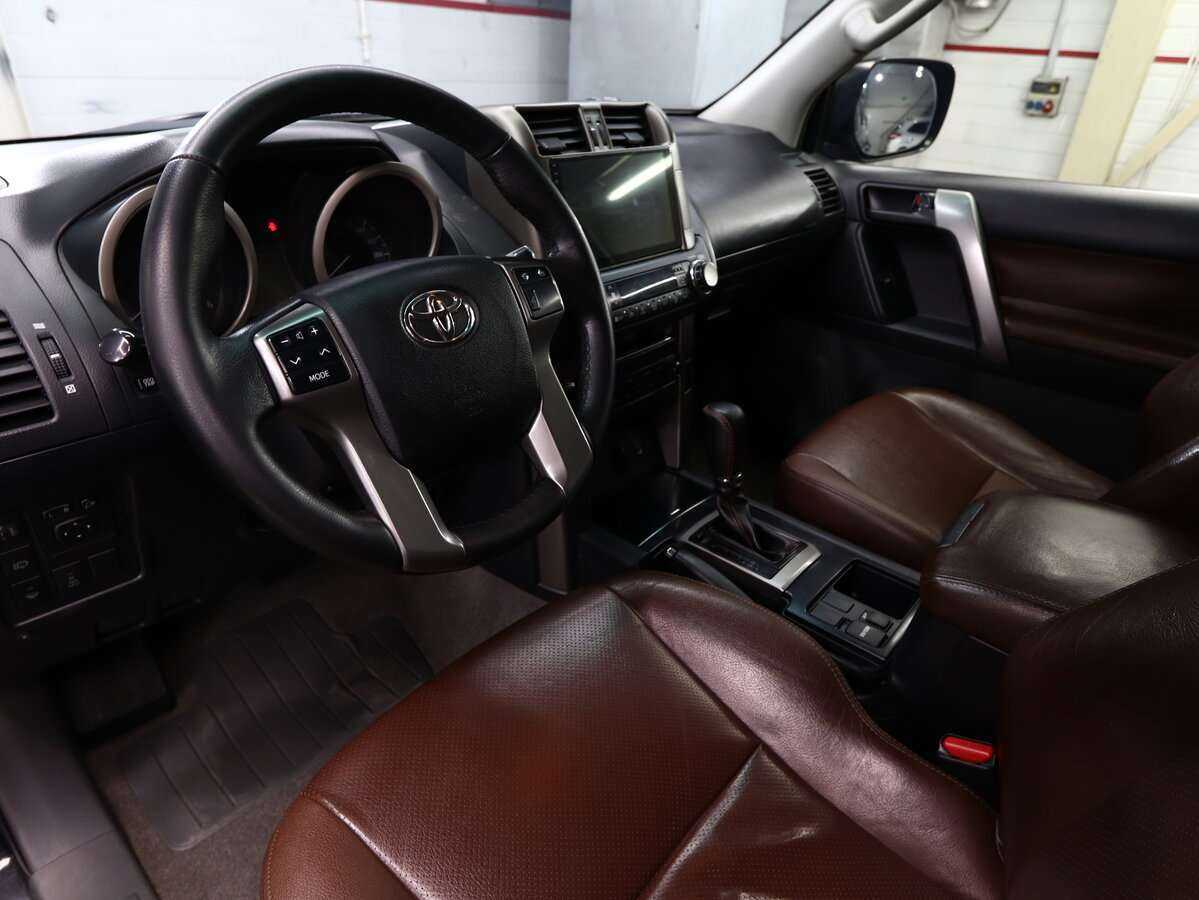 Toyota Land Cruiser Prado б/у, 2013, Автоматическая. Фото: #6