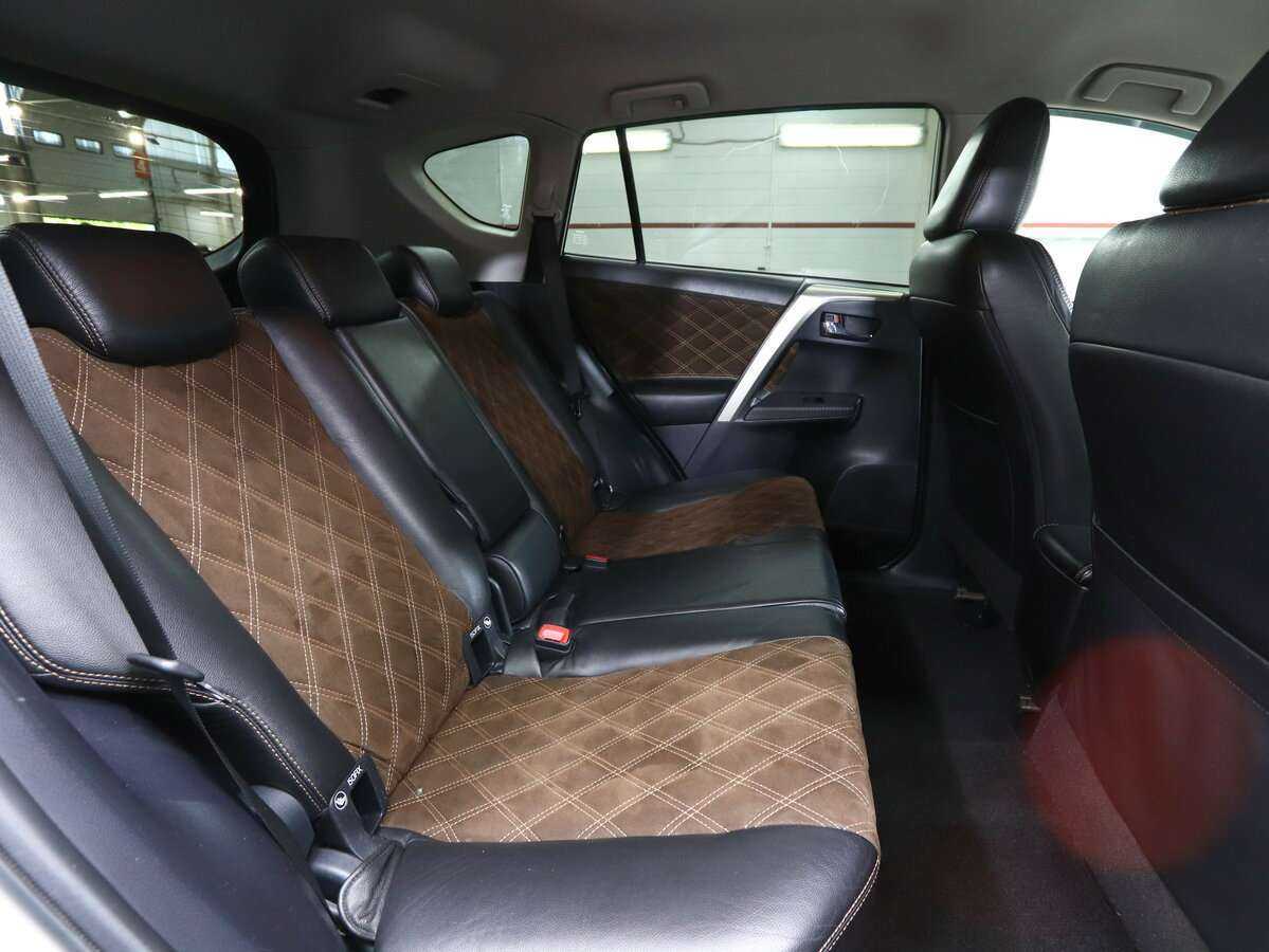 Toyota RAV4 б/у, 2014, Автоматическая. Фото: #19