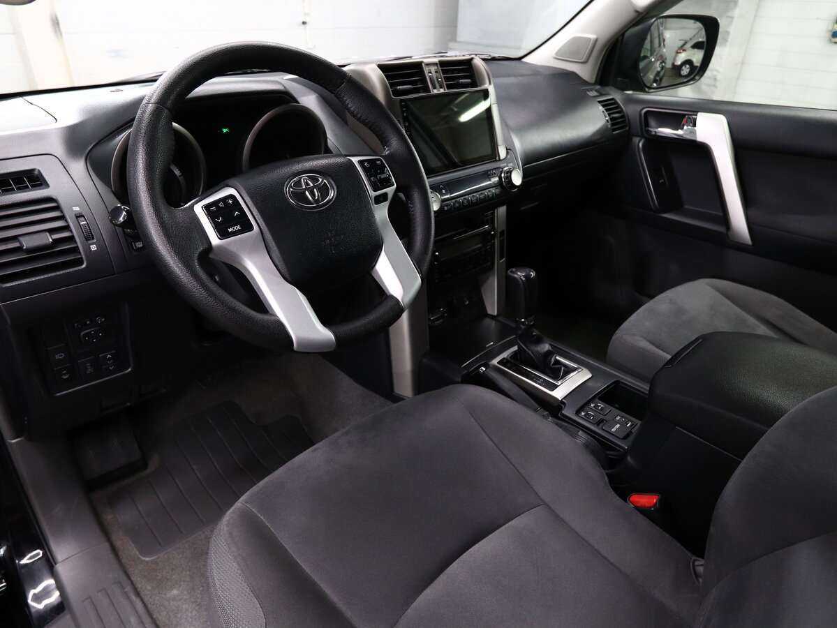 Toyota Land Cruiser Prado б/у, 2013, Автоматическая. Фото: #8