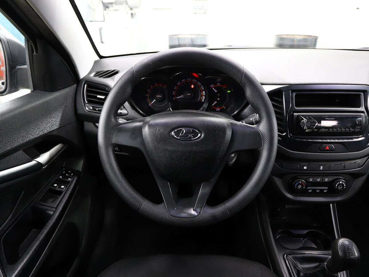 Лада (ВАЗ) Веста б/у, 2018, Механическая. Фото: #10