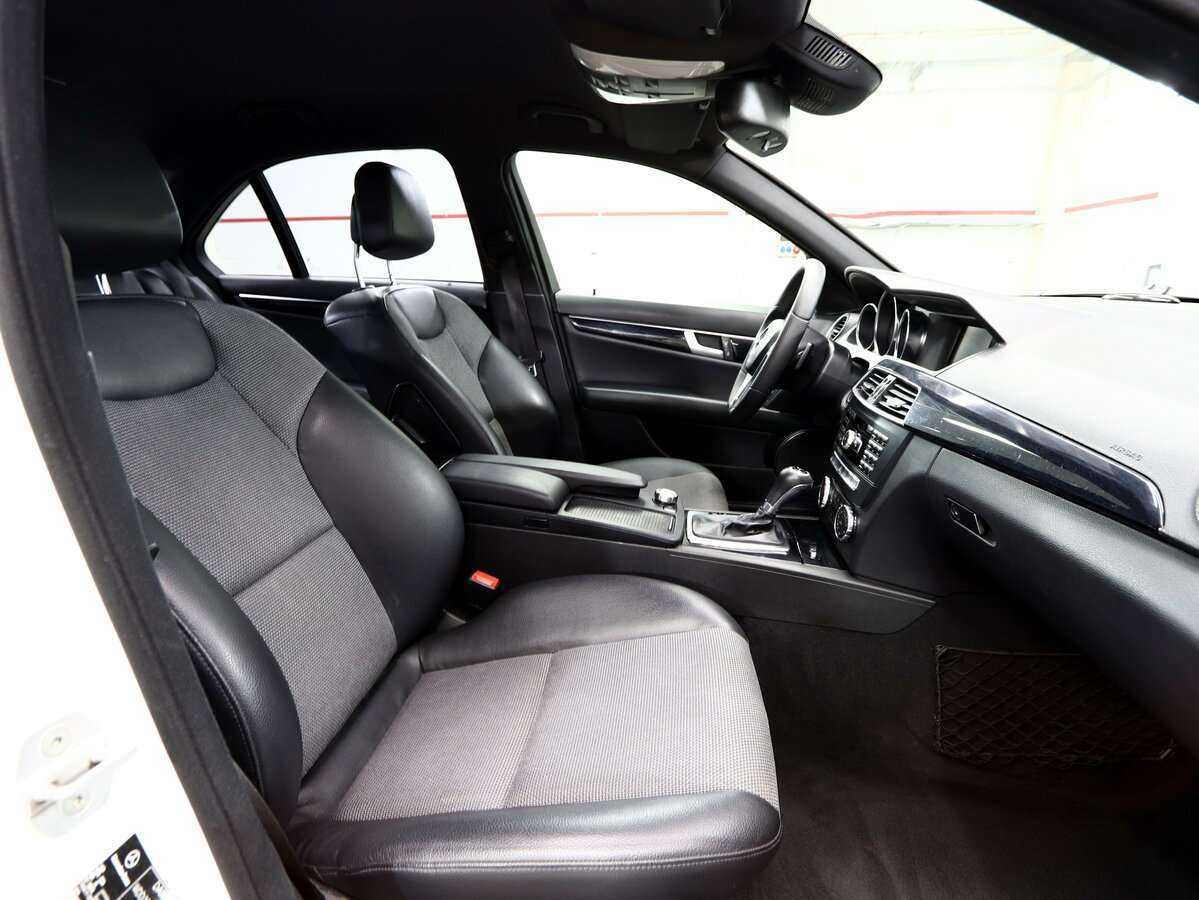 Mercedes-Benz C-Класс б/у, 2012, Автоматическая. Фото: #12