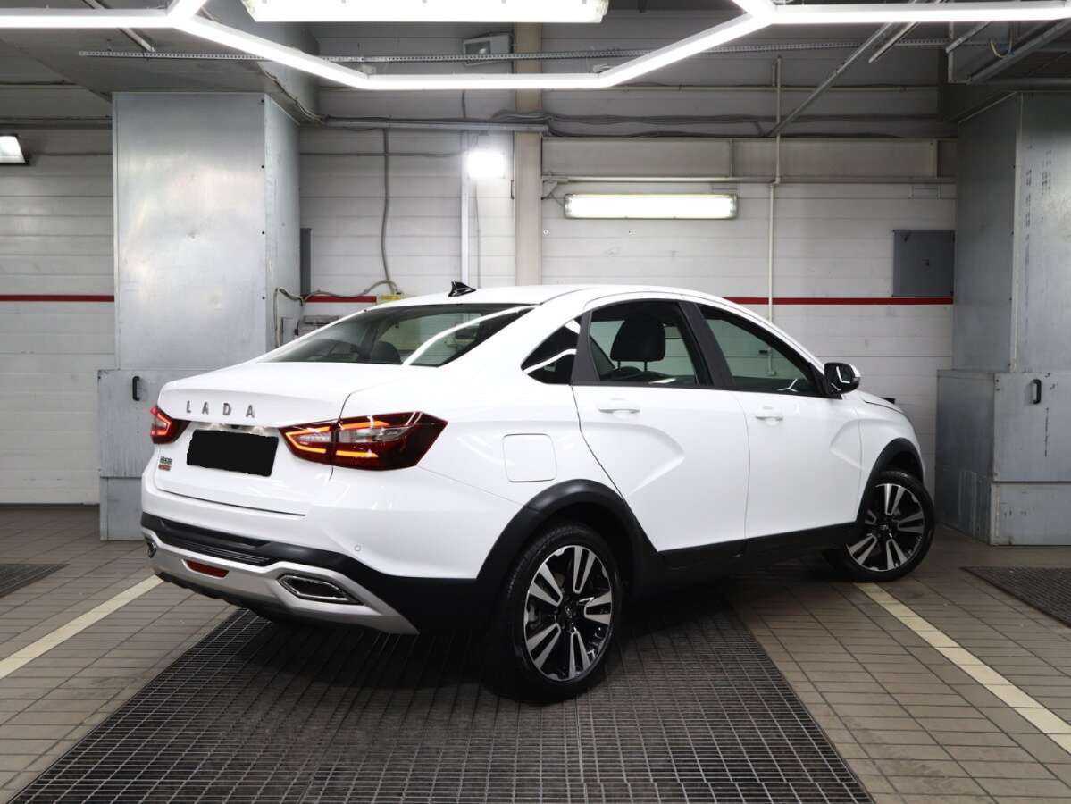 Lada (ВАЗ) Vesta б/у, 2024, Механическая. Фото: #1