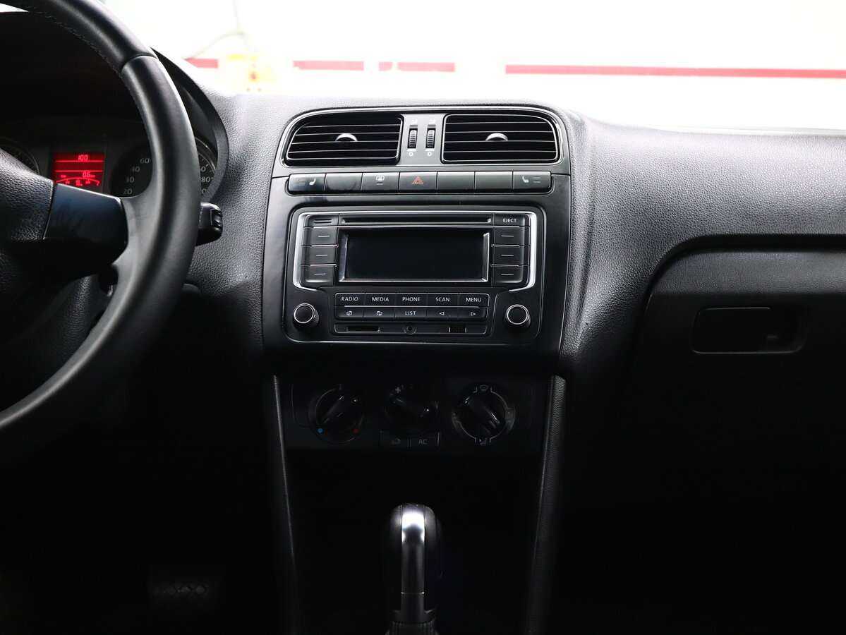 Фольксваген Поло б/у, 2013, Автоматическая. Фото: #9