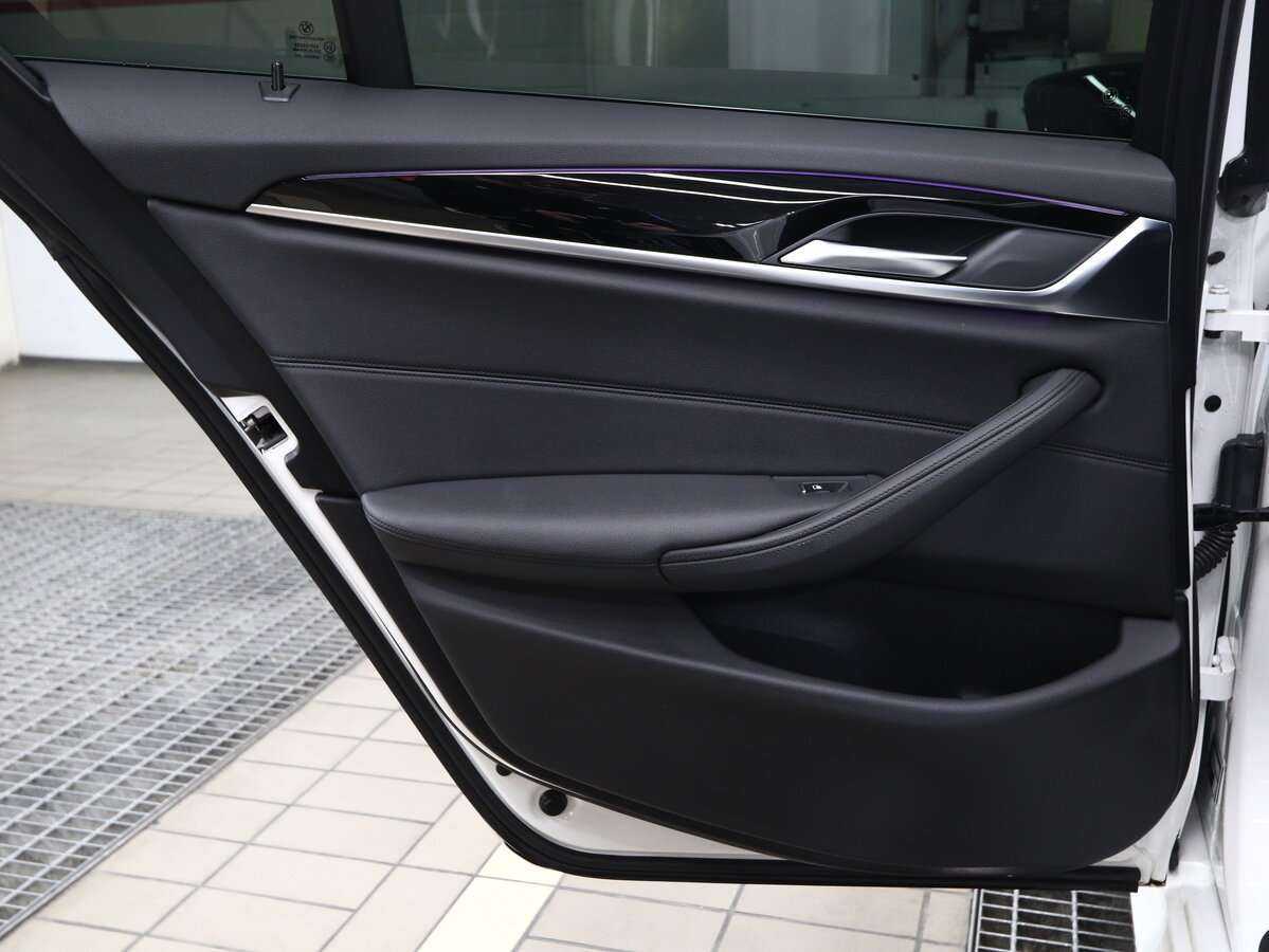 BMW 5 серии б/у, 2017, Автоматическая. Фото: #13