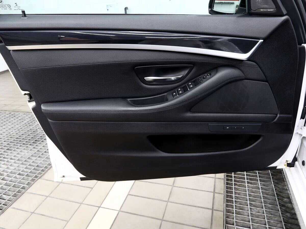 BMW 5 серии б/у, 2016, Автоматическая. Фото: #13