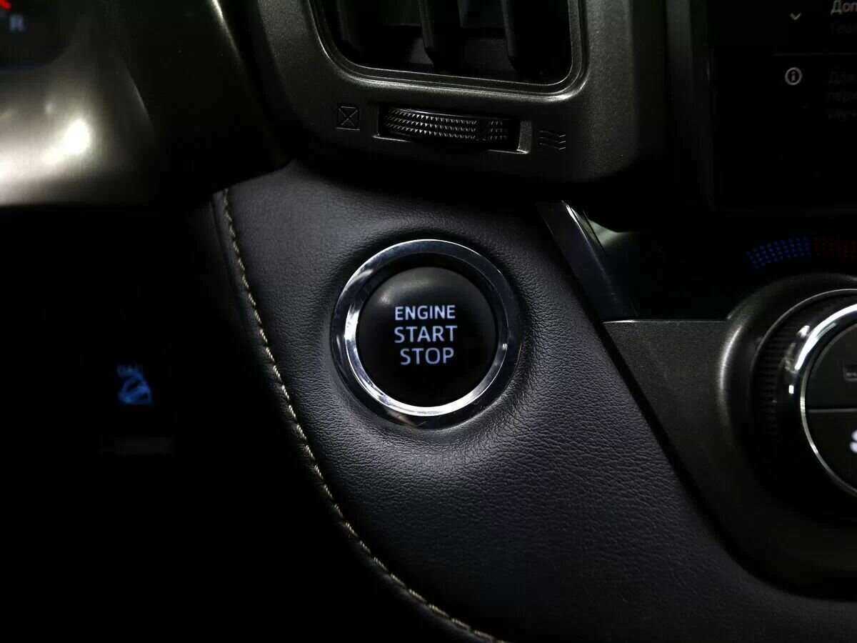 Toyota RAV4 б/у, 2013, Автоматическая. Фото: #16