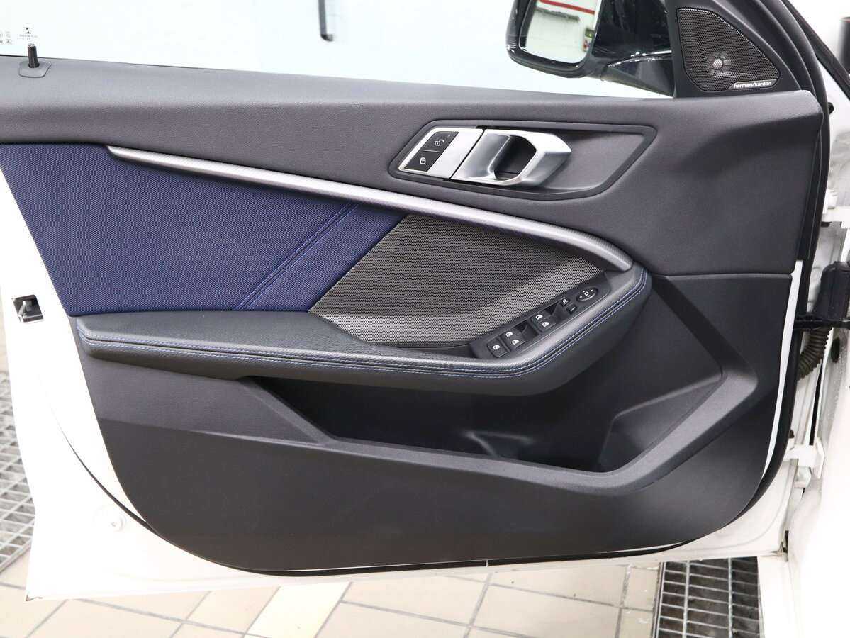 BMW 1 серии б/у, 2019, Автоматическая. Фото: #6