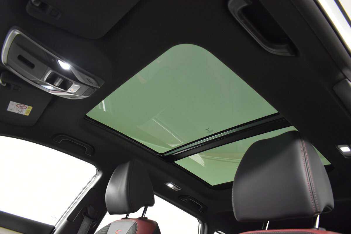 Geely Coolray б/у, 2023, Роботизированная. Фото: #7