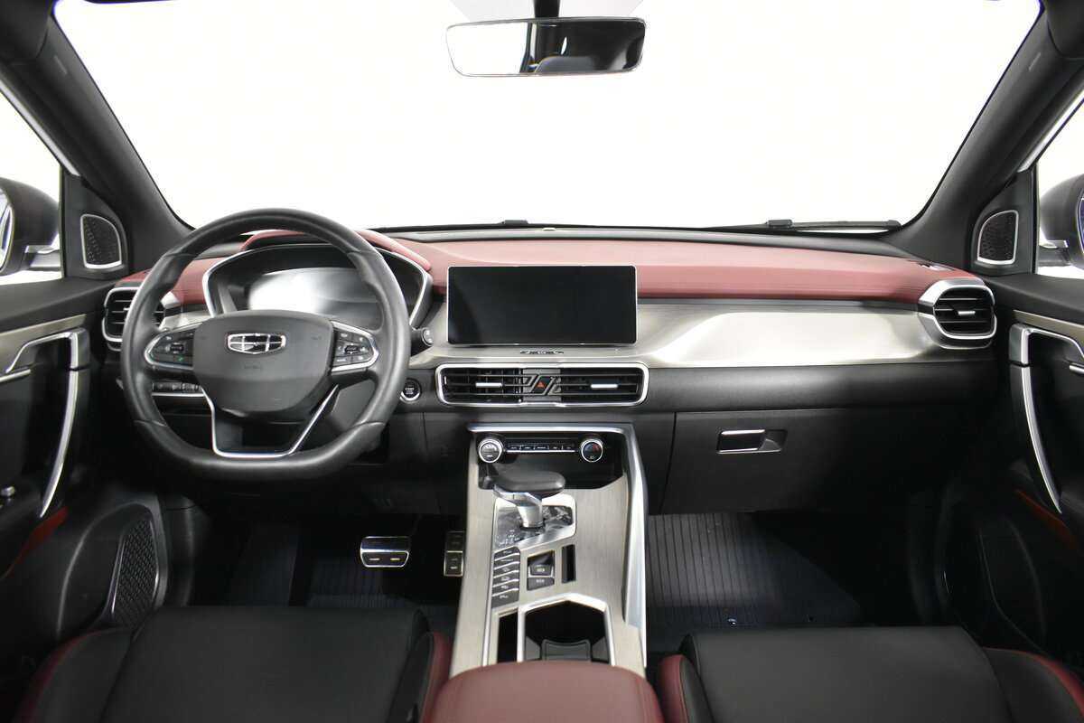 Geely Coolray б/у, 2023, Роботизированная. Фото: #13