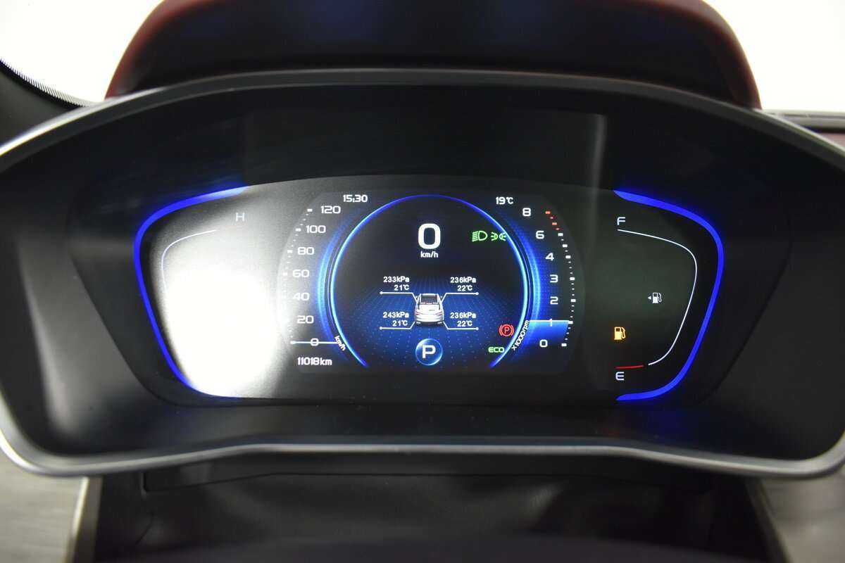 Geely Coolray б/у, 2023, Роботизированная. Фото: #15