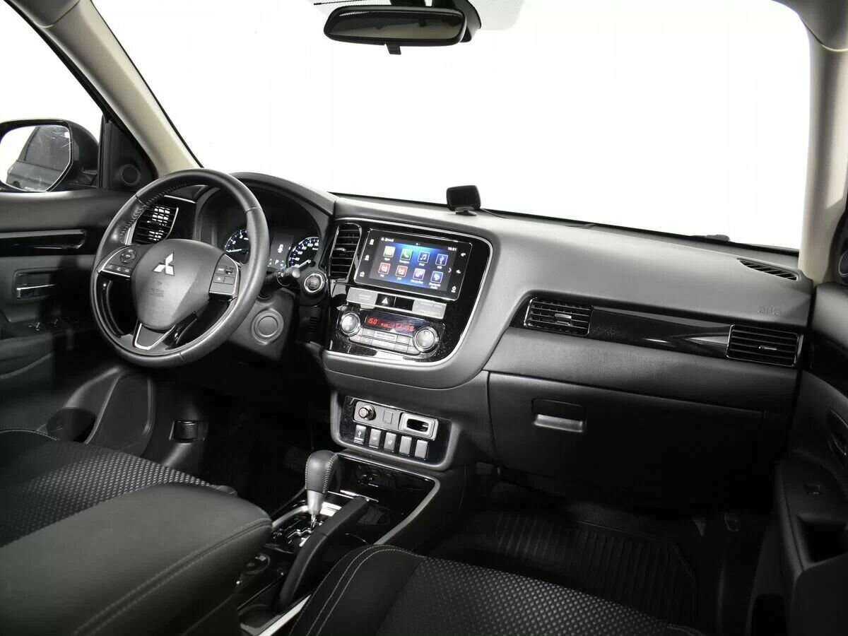 Mitsubishi Outlander б/у, 2019, Вариатор. Фото: #8