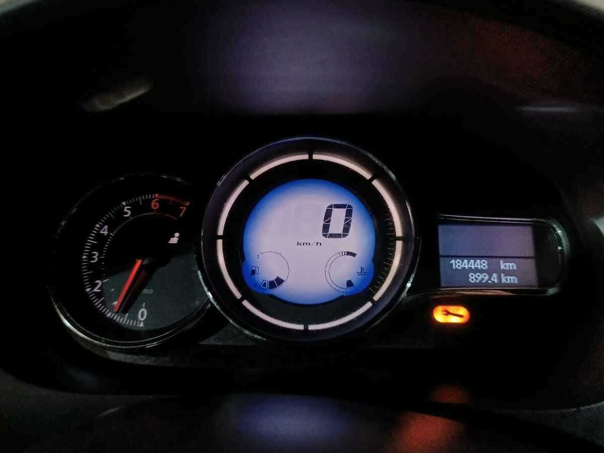 Renault Fluence б/у, 2016, Механическая. Фото: #11