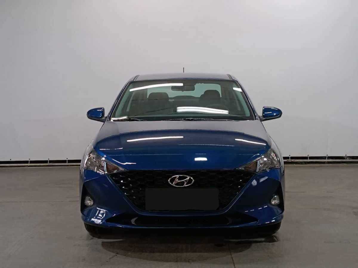 Hyundai Accent б/у, 2023, Автоматическая. Фото: #1