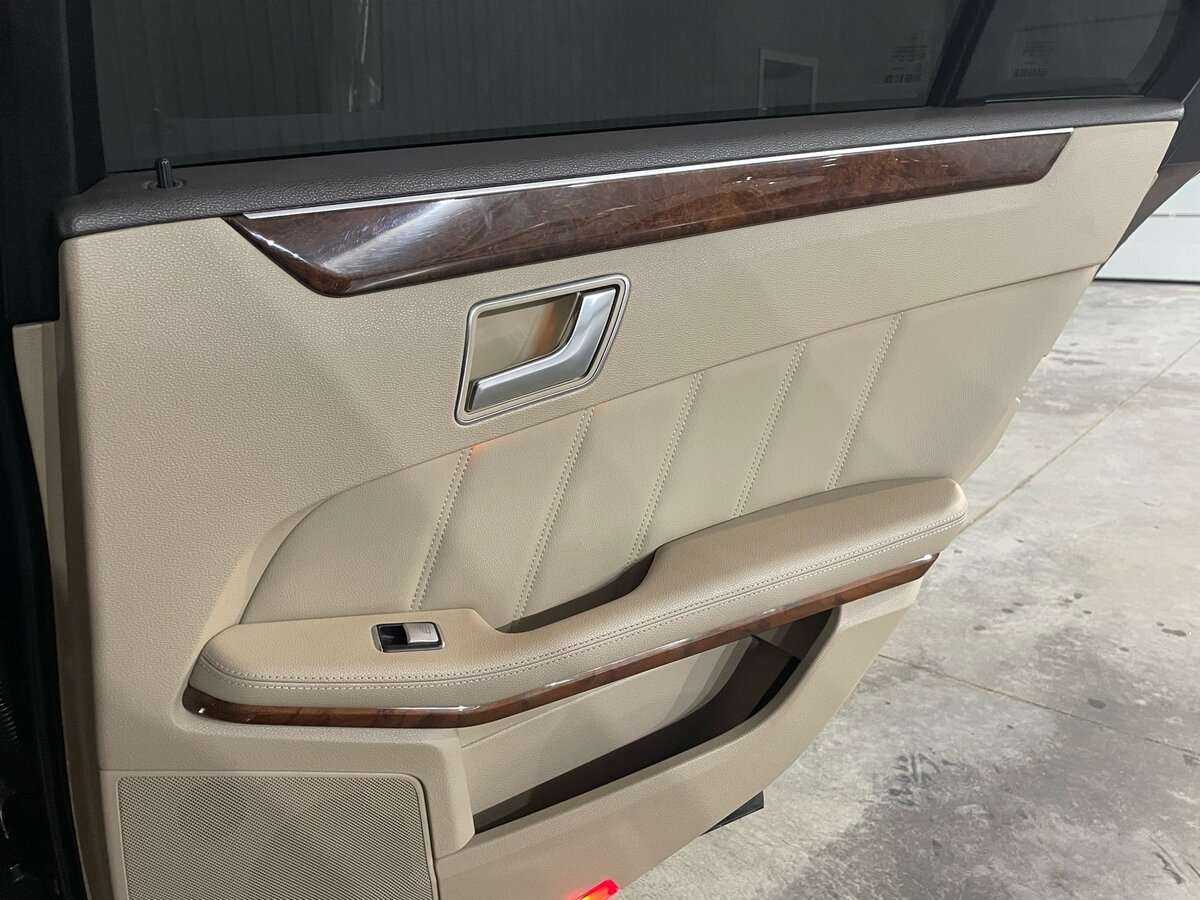 Mercedes-Benz E-Класс б/у, 2012, Автоматическая. Фото: #21