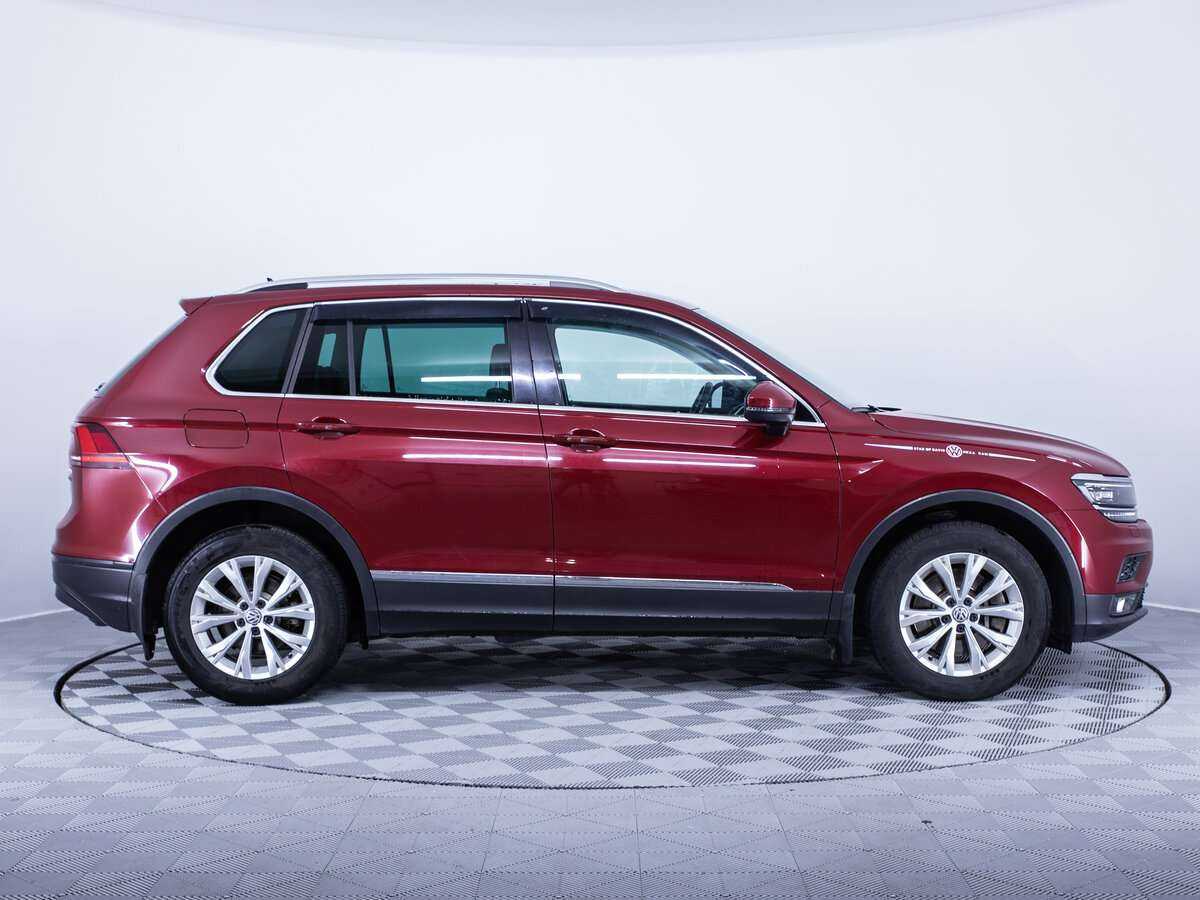 Volkswagen Tiguan б/у, 2017, Роботизированная. Фото: #3