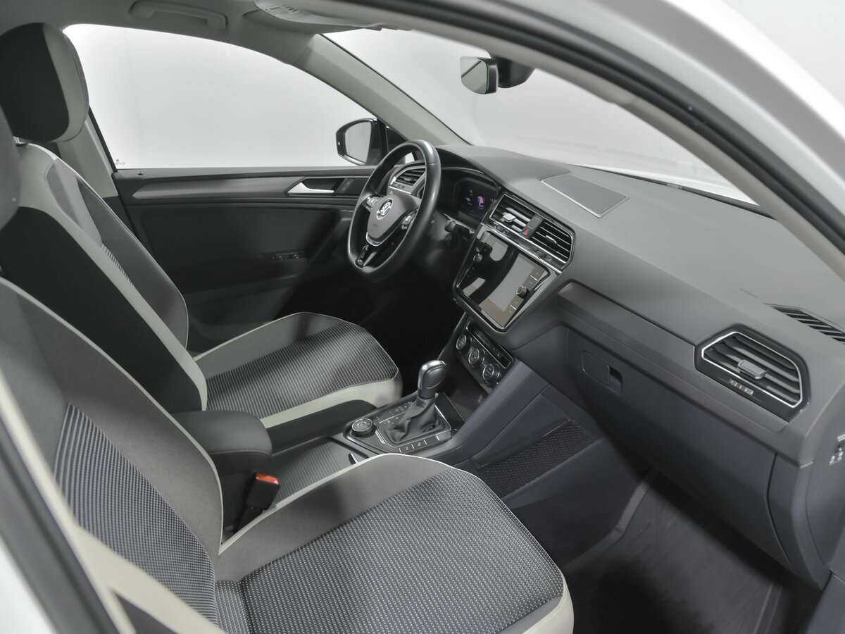 Volkswagen Tiguan б/у, 2020, Роботизированная. Фото: #13