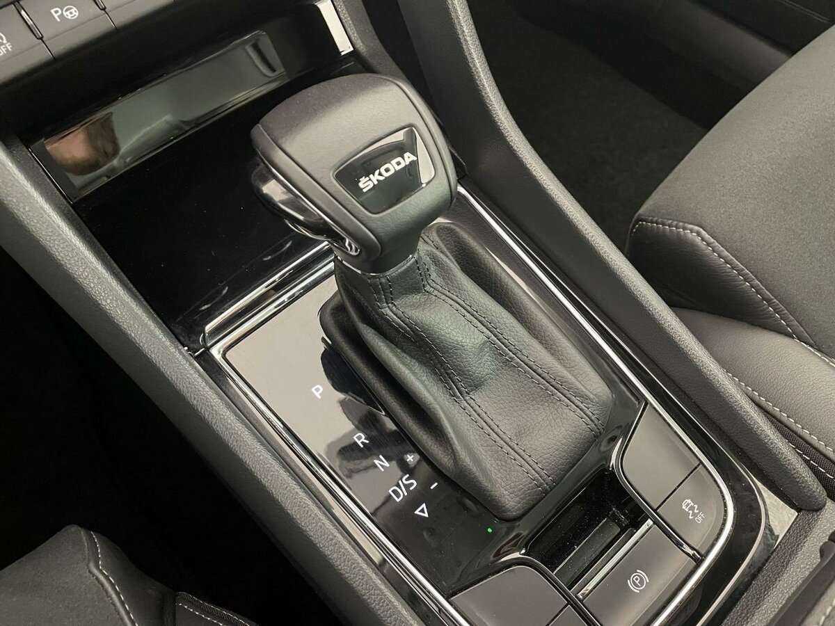 Skoda Karoq б/у, 2020, Автоматическая. Фото: #9