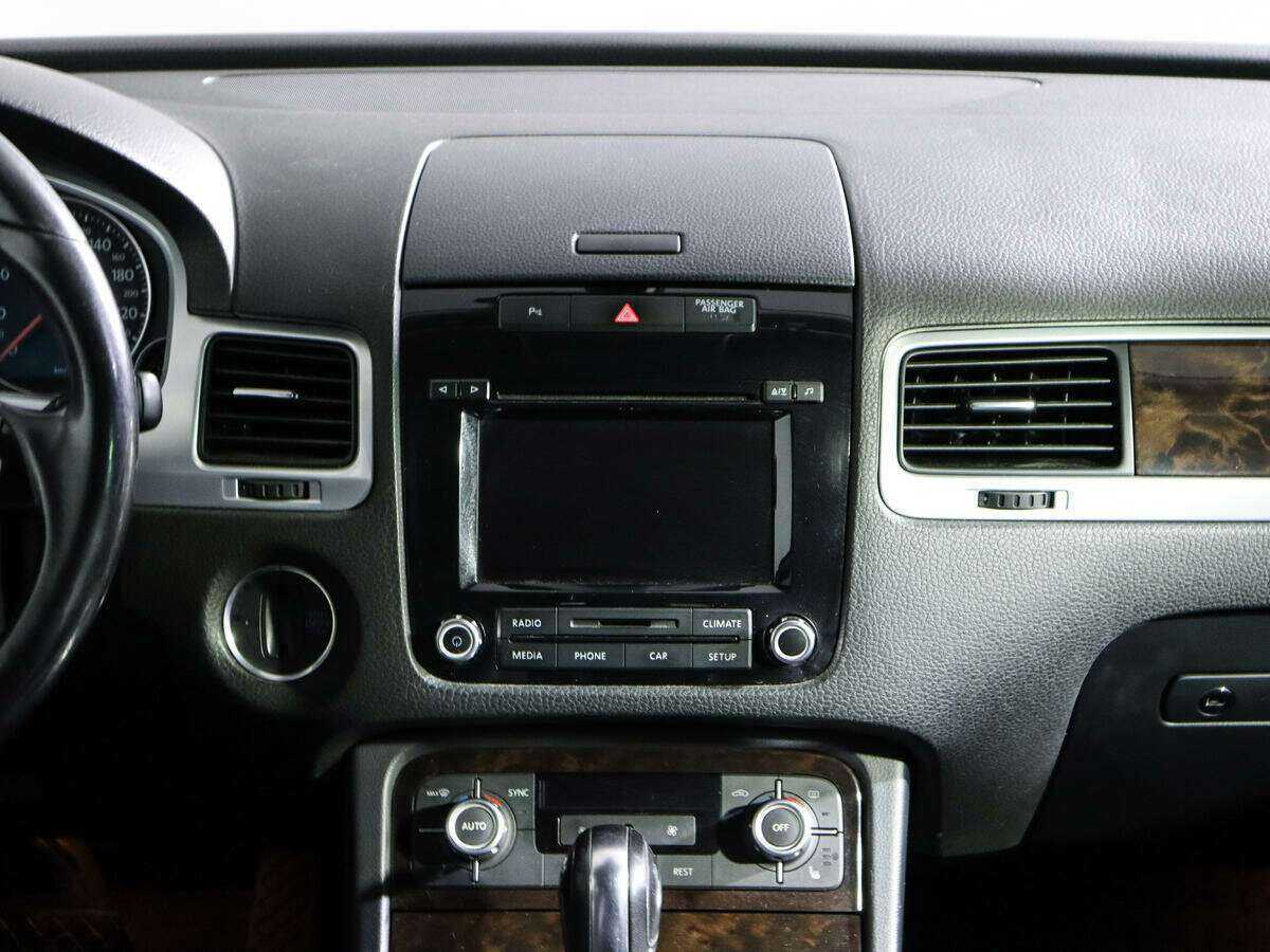 Volkswagen Touareg б/у, 2012, Автоматическая. Фото: #12