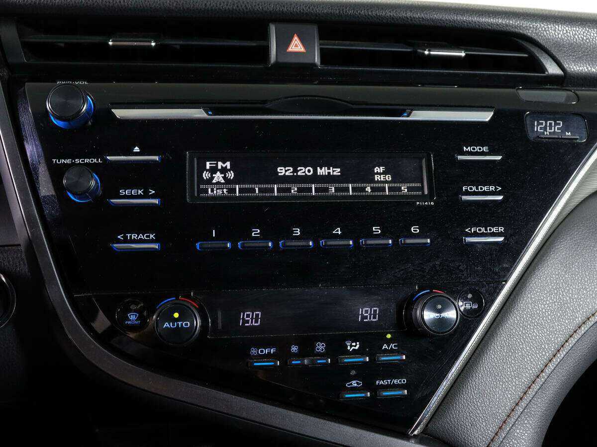 Toyota Camry б/у, 2021, Автоматическая. Фото: #17