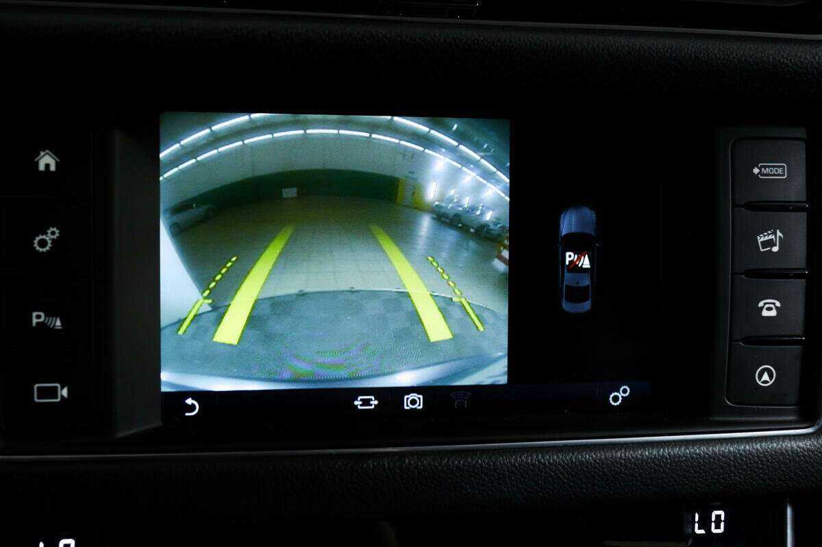 Jaguar XF б/у, 2016, Автоматическая. Фото: #13