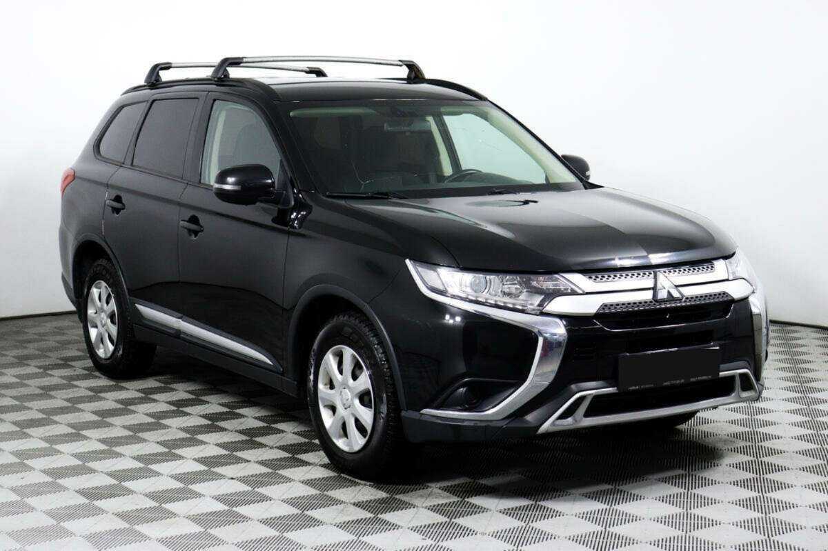 Mitsubishi Outlander б/у, 2018, Вариатор. Фото: #2