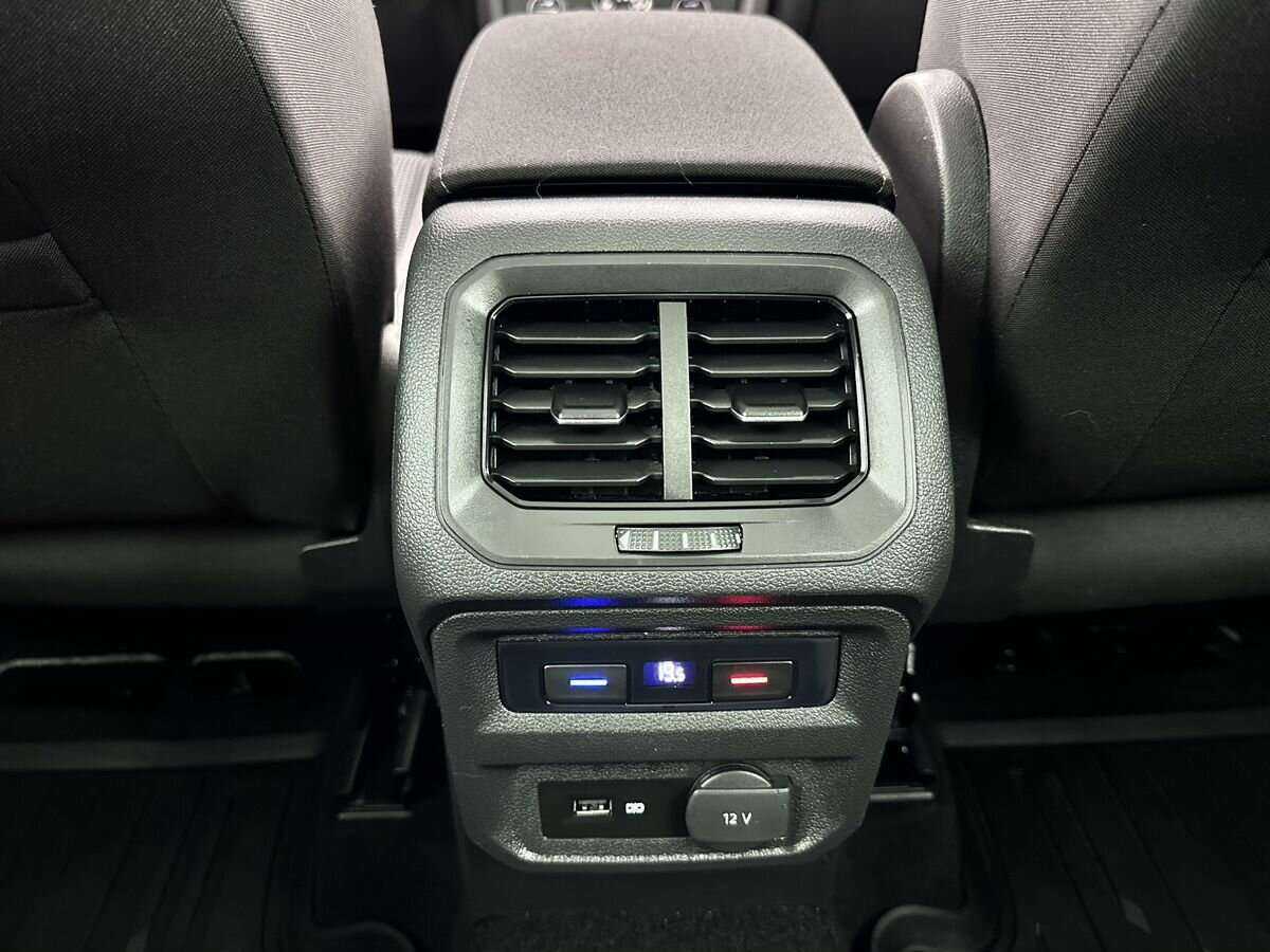 Volkswagen Tiguan б/у, 2019, Механическая. Фото: #14